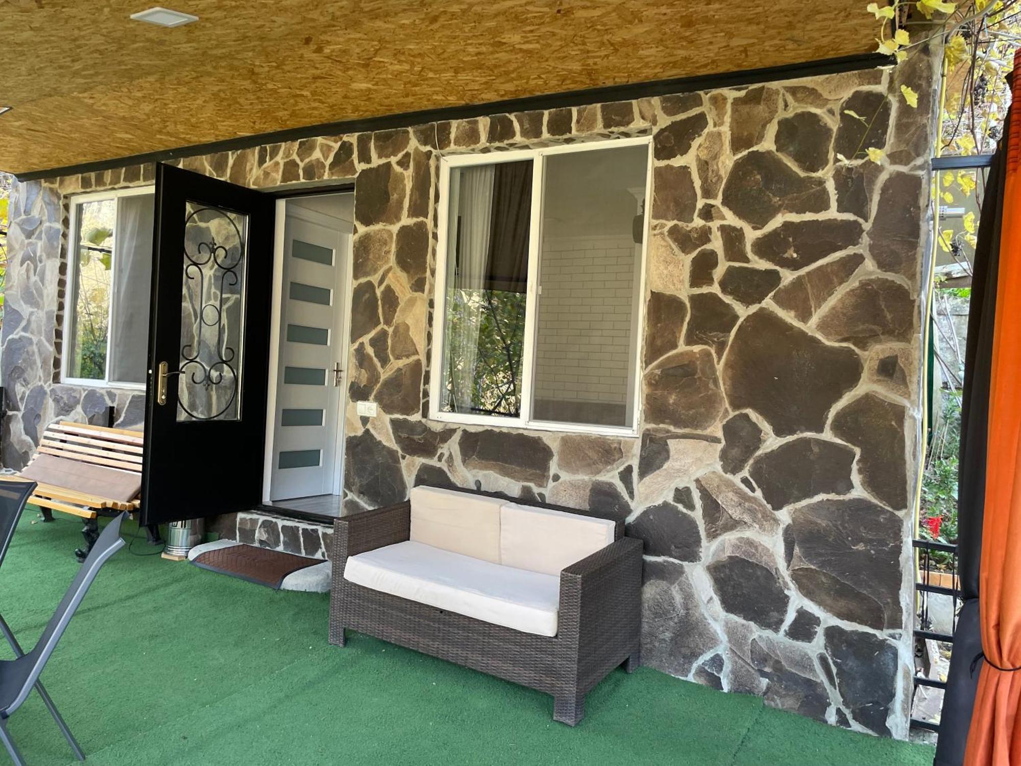 Borjomi Veranda מראה חיצוני תמונה